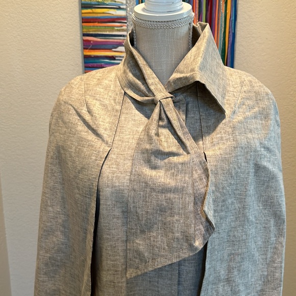 Tahari jacket - Picture 2 of 8